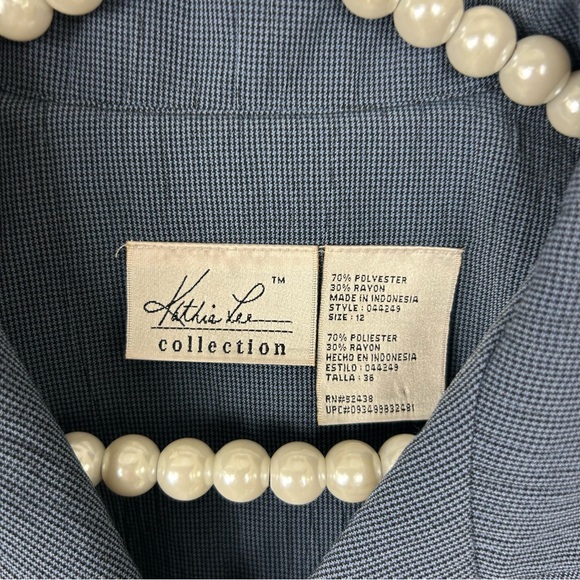 Vintage Katie Lee Boxy Blue Short Sleeve Button Down Shirt Size 12 - Picture 2 of 6